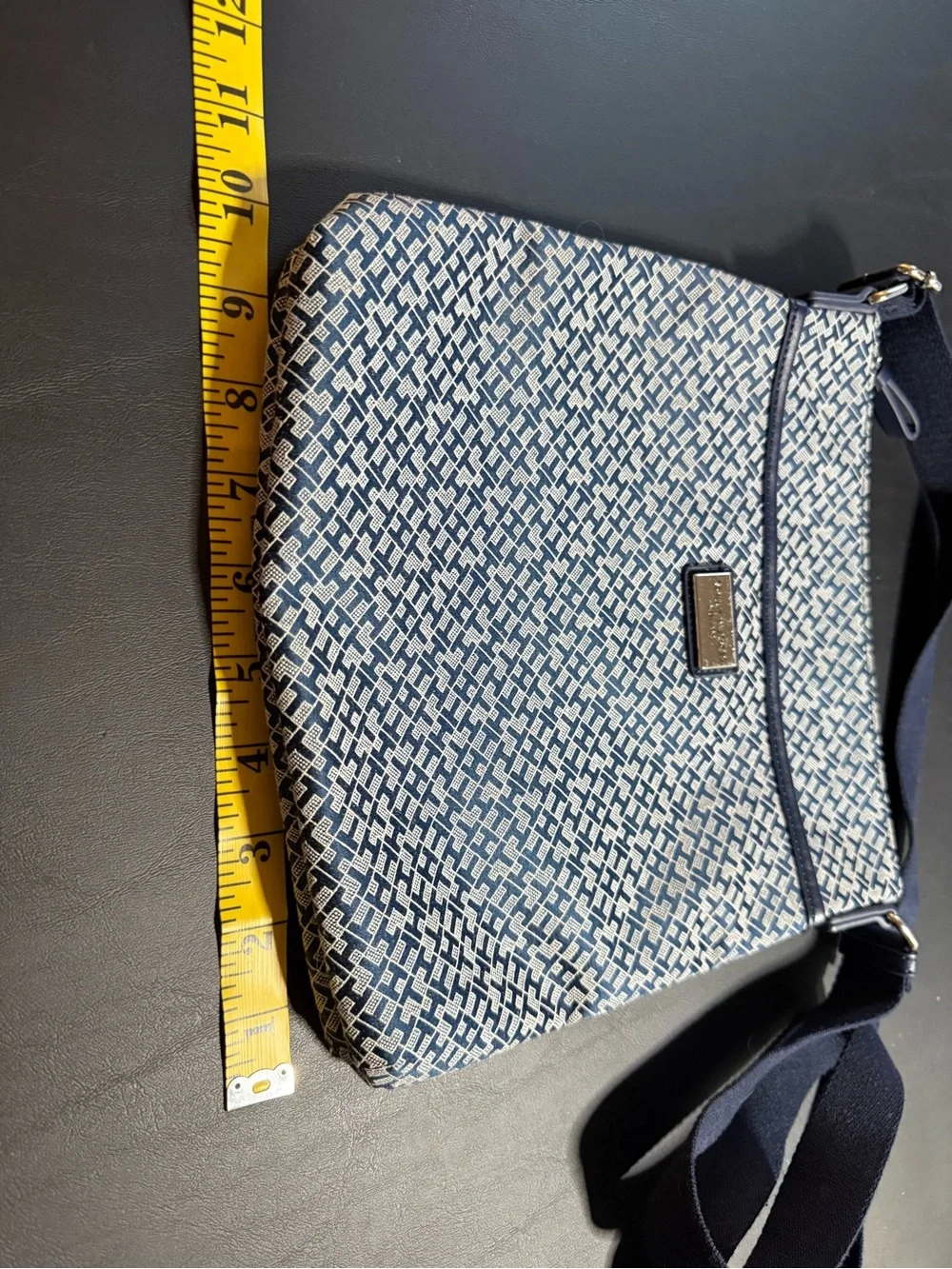 Tommy Hilfiger Crossbody Bag in Navy and White